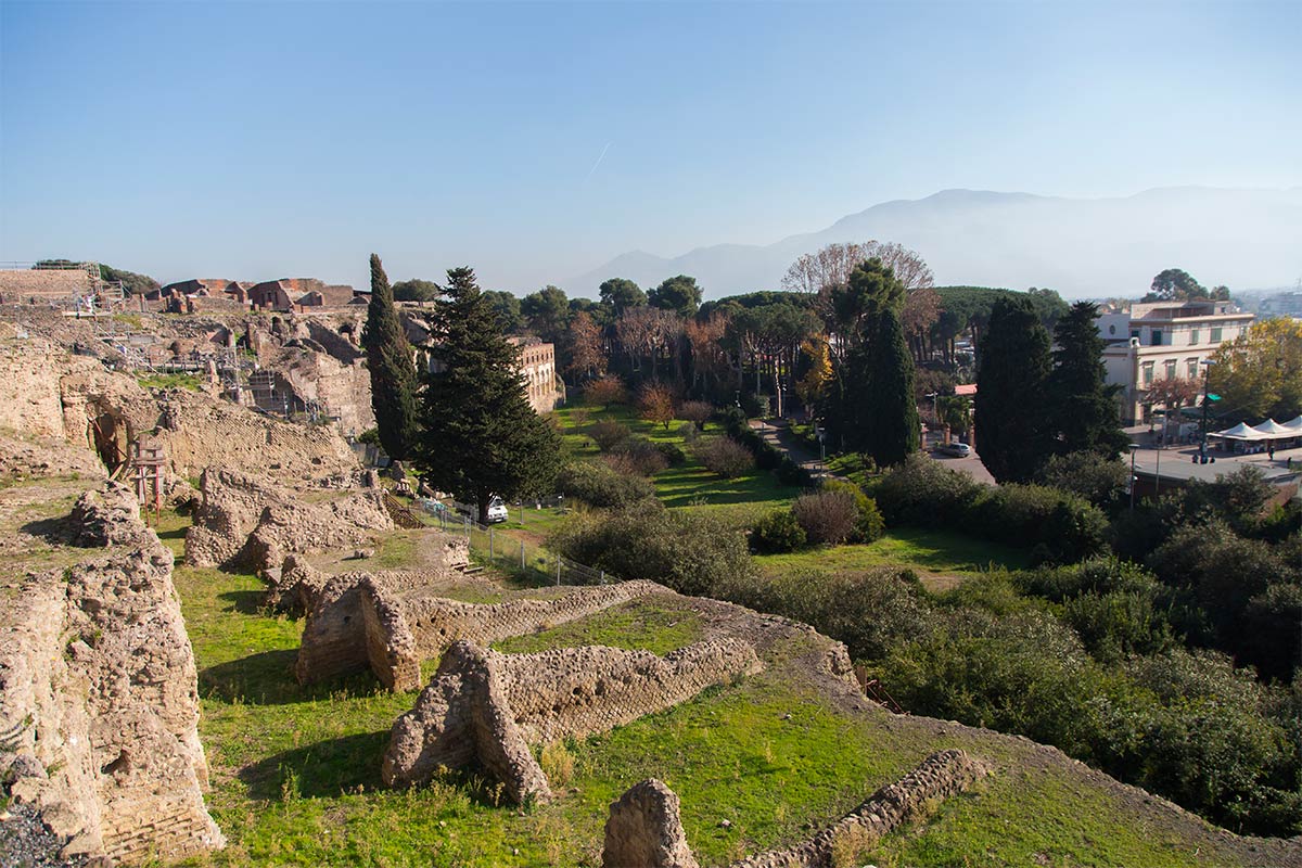 Views-from-Pompeii-2